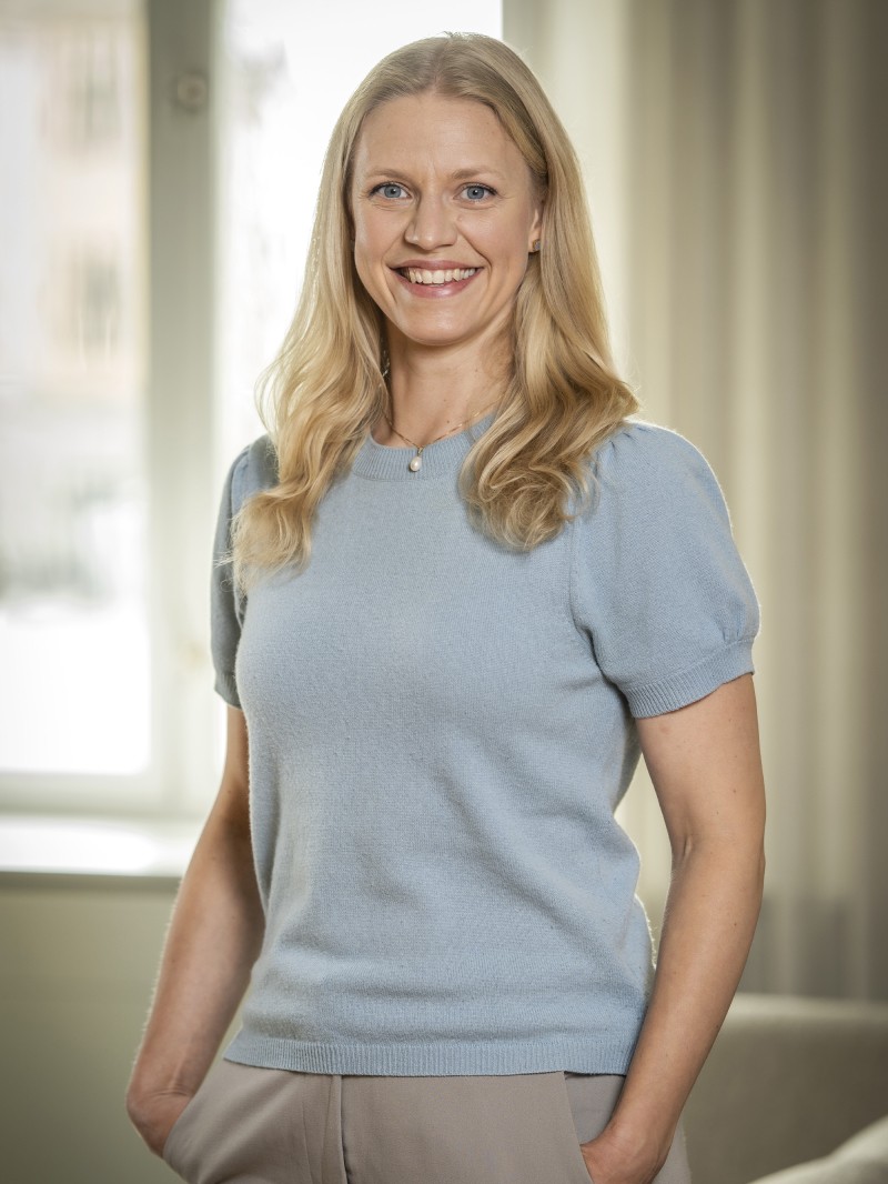 Elin Almstedt, Principal